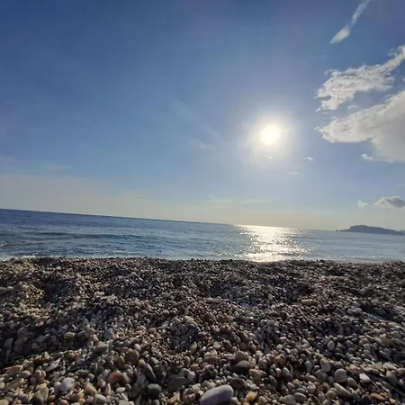 Apartman Neridabeahhomes 4